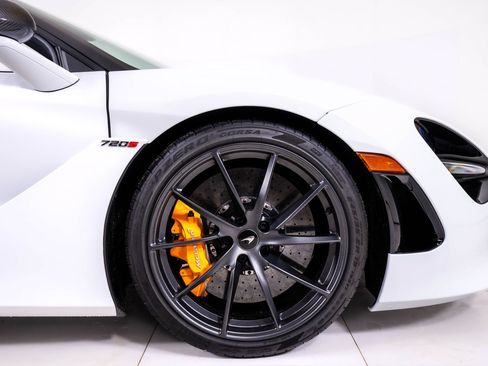 Used 2021 McLaren 720S Performance RWD image 21