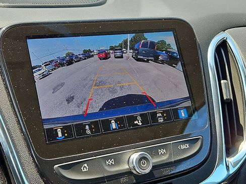 Used 2024 Chevrolet Equinox Premier FWD image 21