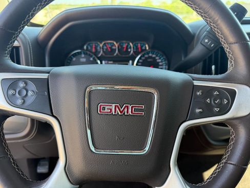 Used 2017 GMC Sierra 1500 SLT w/ SLT Premium Package image 17