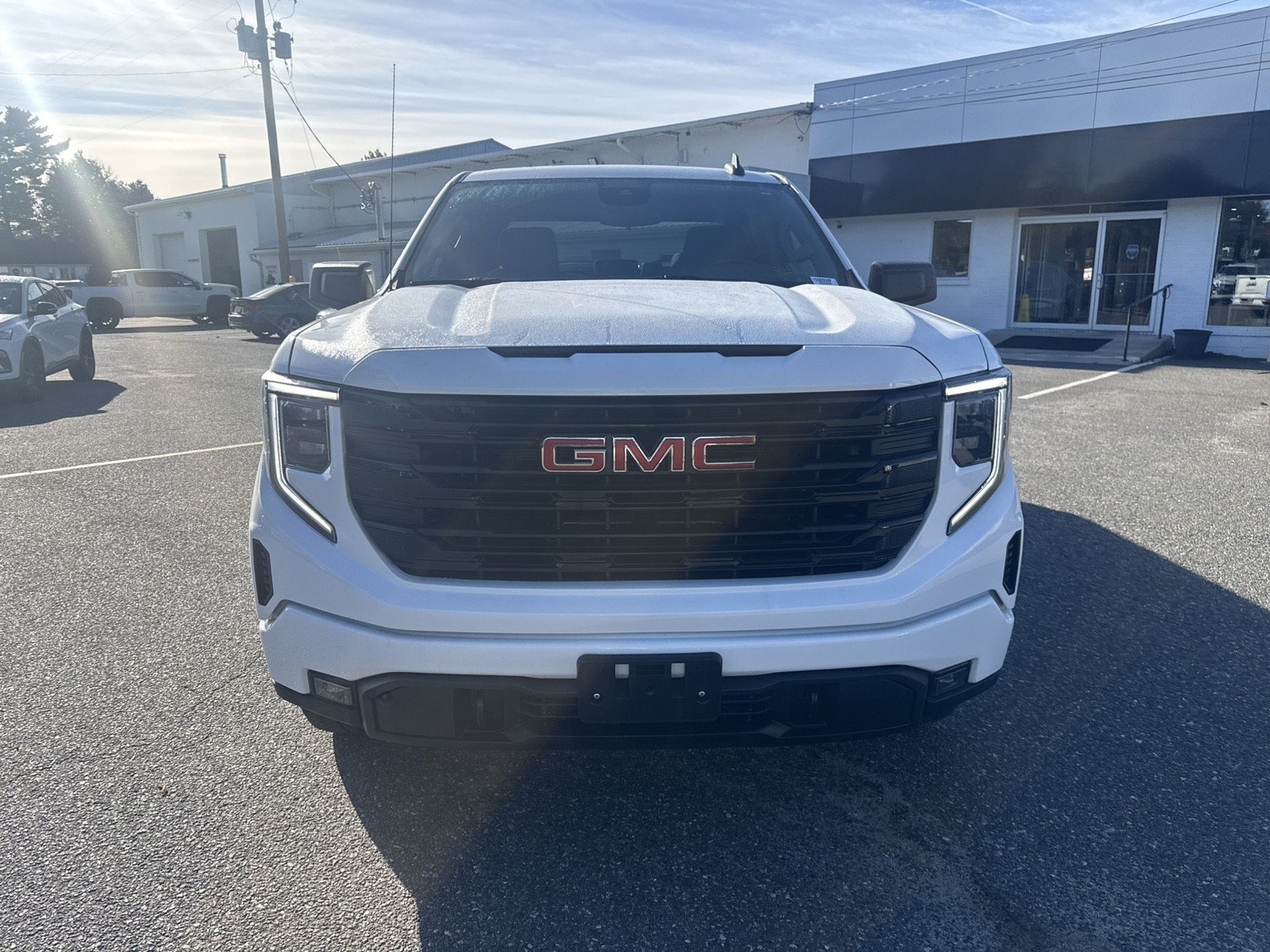Used 2023 GMC Sierra 1500 Elevation AWD/4WD image 8