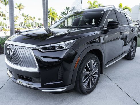 Certified 2026 INFINITI QX60 Luxe w/ Cargo Package FWD image 6
