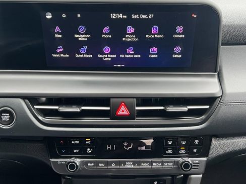 Certified 2024 Kia Seltos EX image 30