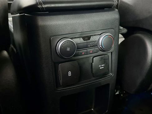 Certified 2020 Ford Explorer Limited w/ Class III Trailer Tow Package image 13