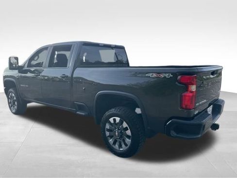 Used 2022 Chevrolet Silverado 2500 Custom w/ Custom Convenience Package image 5