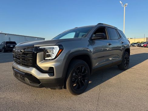 New 2026 GMC Terrain Elevation w/ Elevation Premium Package AWD/4WD image 2