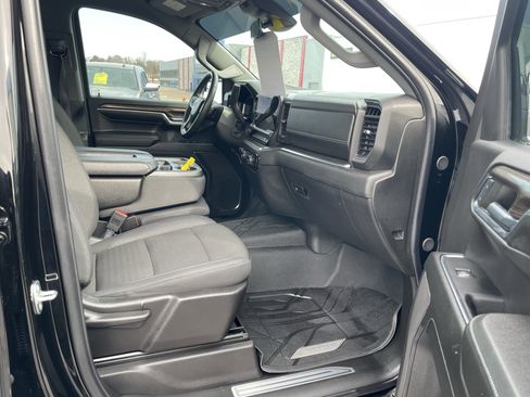 Used 2024 Chevrolet Silverado 1500 RST image 30