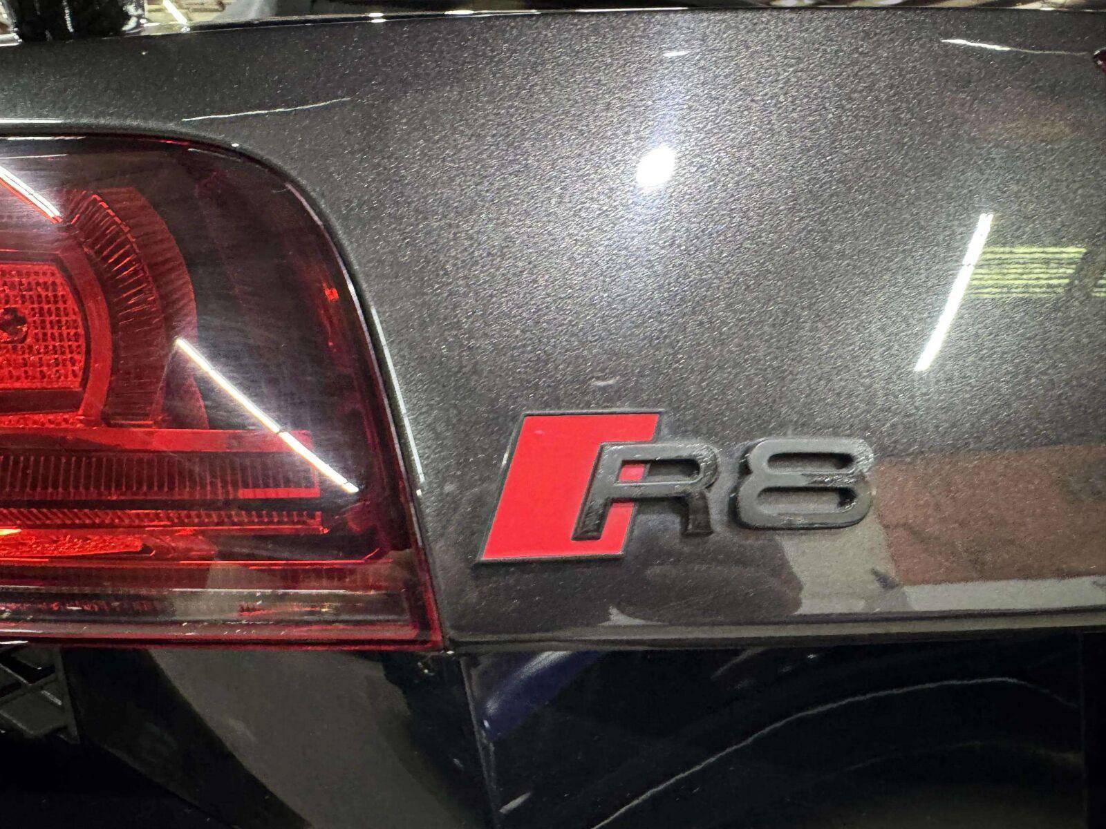 Used 2011 Audi R8 V10 AWD/4WD image 15