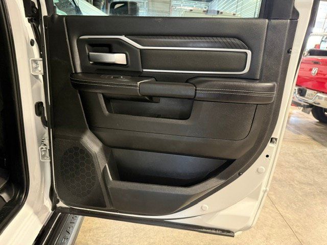 Used 2025 RAM 2500 Big Horn AWD/4WD image 14