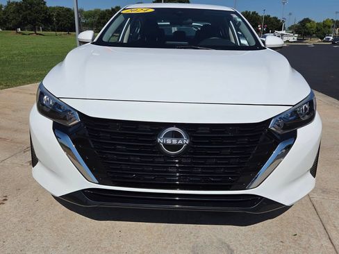 Used 2024 Nissan Sentra S FWD image 16