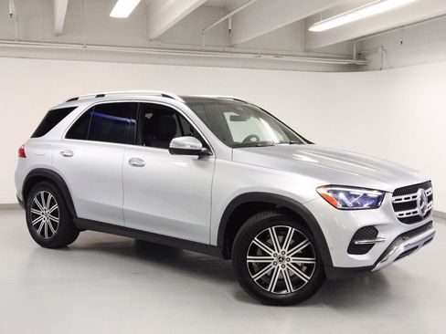 Certified 2024 Mercedes-Benz GLE 350 4MATIC w/ Winter Package image 4