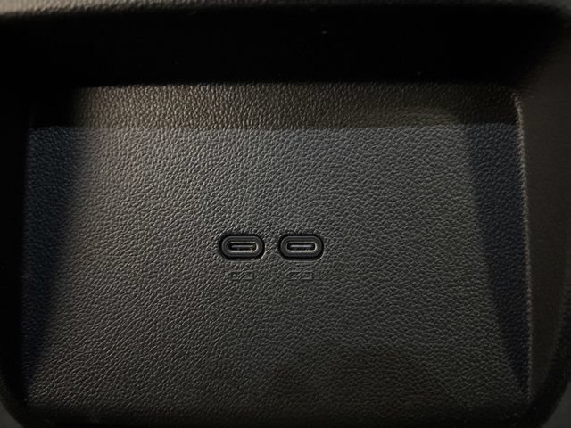 Used 2026 Chevrolet Equinox EV LT FWD image 28