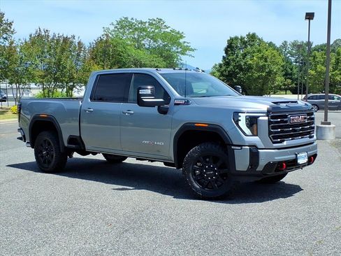 New 2026 GMC Sierra 2500 AT4 w/ AT4 Preferred Package AWD/4WD image 2