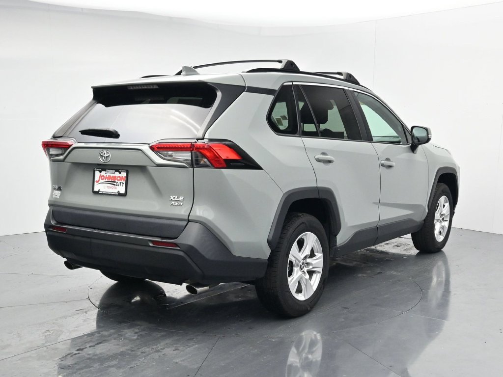 Used 2021 Toyota RAV4 XLE w/ Convenience Package AWD/4WD image 7