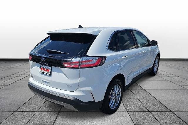 Used 2024 Ford Edge SEL AWD/4WD image 5