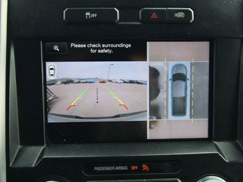 Used 2015 Ford F150 Platinum w/ Equipment Group 701A Luxury image 12