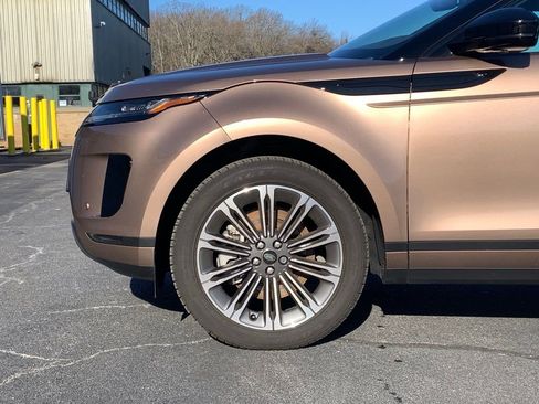 New 2025 Land Rover Range Rover Evoque S image 9
