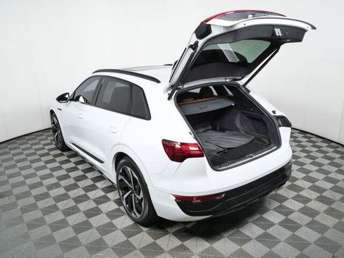 Used 2024 Audi Q8 e-tron Premium Plus AWD/4WD image 13