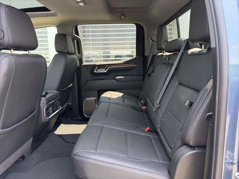 Used 2025 GMC Sierra 1500 Denali w/ Denali Reserve Package AWD/4WD image 15