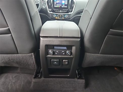 Certified 2023 Chevrolet Traverse Premier w/ LPO, Floor Liner Package image 22