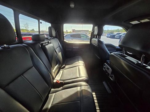 Used 2019 Ford F150 Lariat image 6