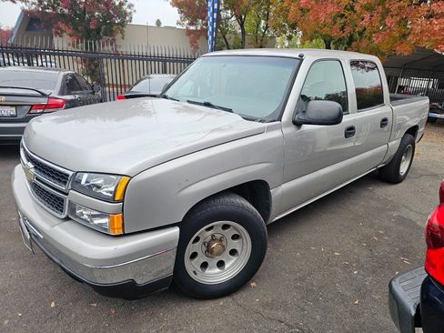 Used 2006 Chevrolet Silverado 1500 LS image 1