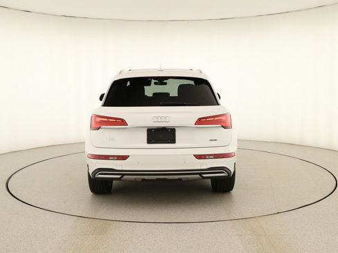 Used 2021 Audi Q5 Prestige w/ Prestige Package AWD/4WD image 5
