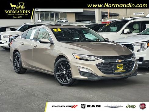 Used 2023 Chevrolet Malibu LT FWD image 1
