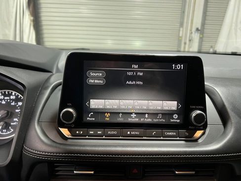 Used 2024 Nissan Rogue SV image 31