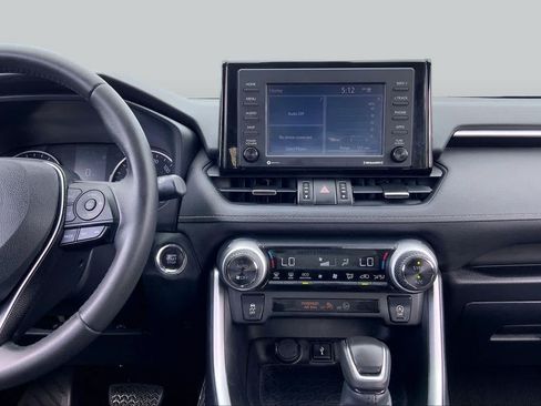 Used 2021 Toyota RAV4 XLE Premium FWD image 7