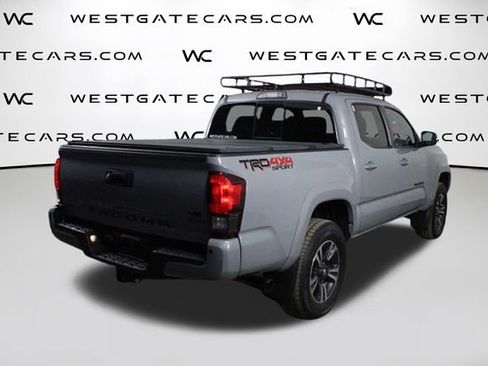 Used 2019 Toyota Tacoma TRD Sport image 41