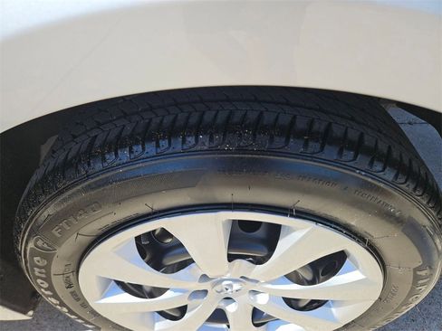 Used 2025 Toyota Corolla LE image 26