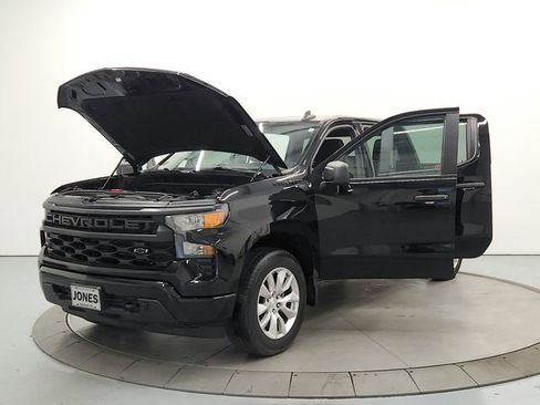 Used 2022 Chevrolet Silverado 1500 Custom w/ LPO, Dark Essentials Package image 11
