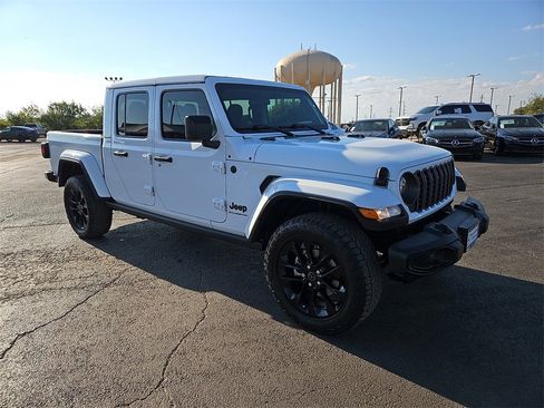 Used 2024 Jeep Gladiator Sport image 10