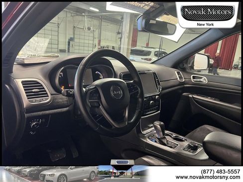 Used 2022 Jeep Grand Cherokee Laredo X image 19