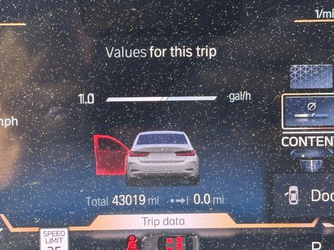 Certified 2023 BMW 330i Sedan w/ Premium Package image 21