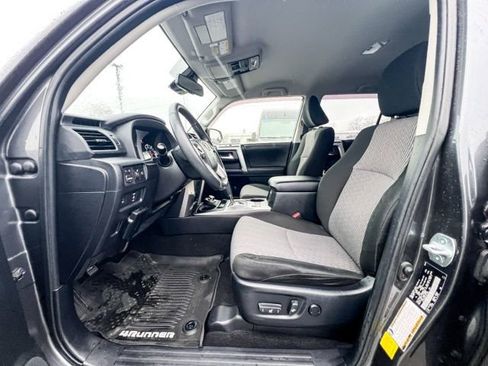 Used 2020 Toyota 4Runner SR5 image 14