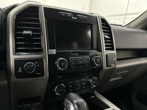 Used 2018 Ford F150 Lariat AWD/4WD image 43