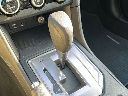 Certified 2023 Subaru Crosstrek 2.0i image 17