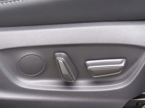 New 2026 Toyota Crown Signia image 22