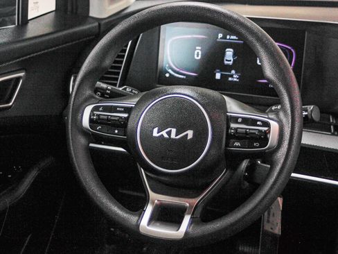 Used 2024 Kia Sportage LX image 15