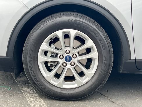 Used 2022 Ford Escape SE image 26