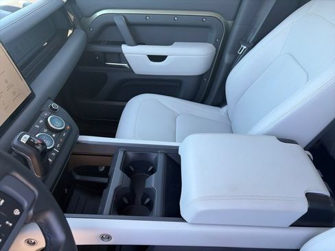 Used 2025 Land Rover Defender 110 S AWD/4WD image 26