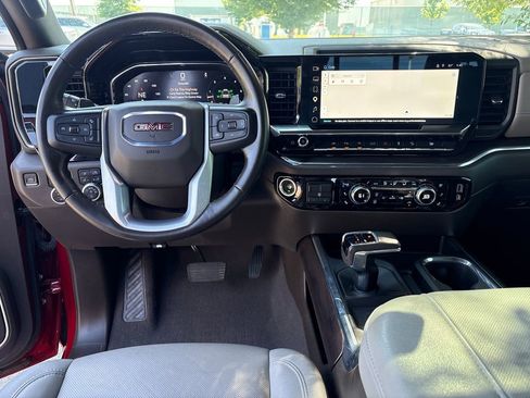 Used 2023 GMC Sierra 1500 SLT w/ SLT Premium Plus Package AWD/4WD image 41