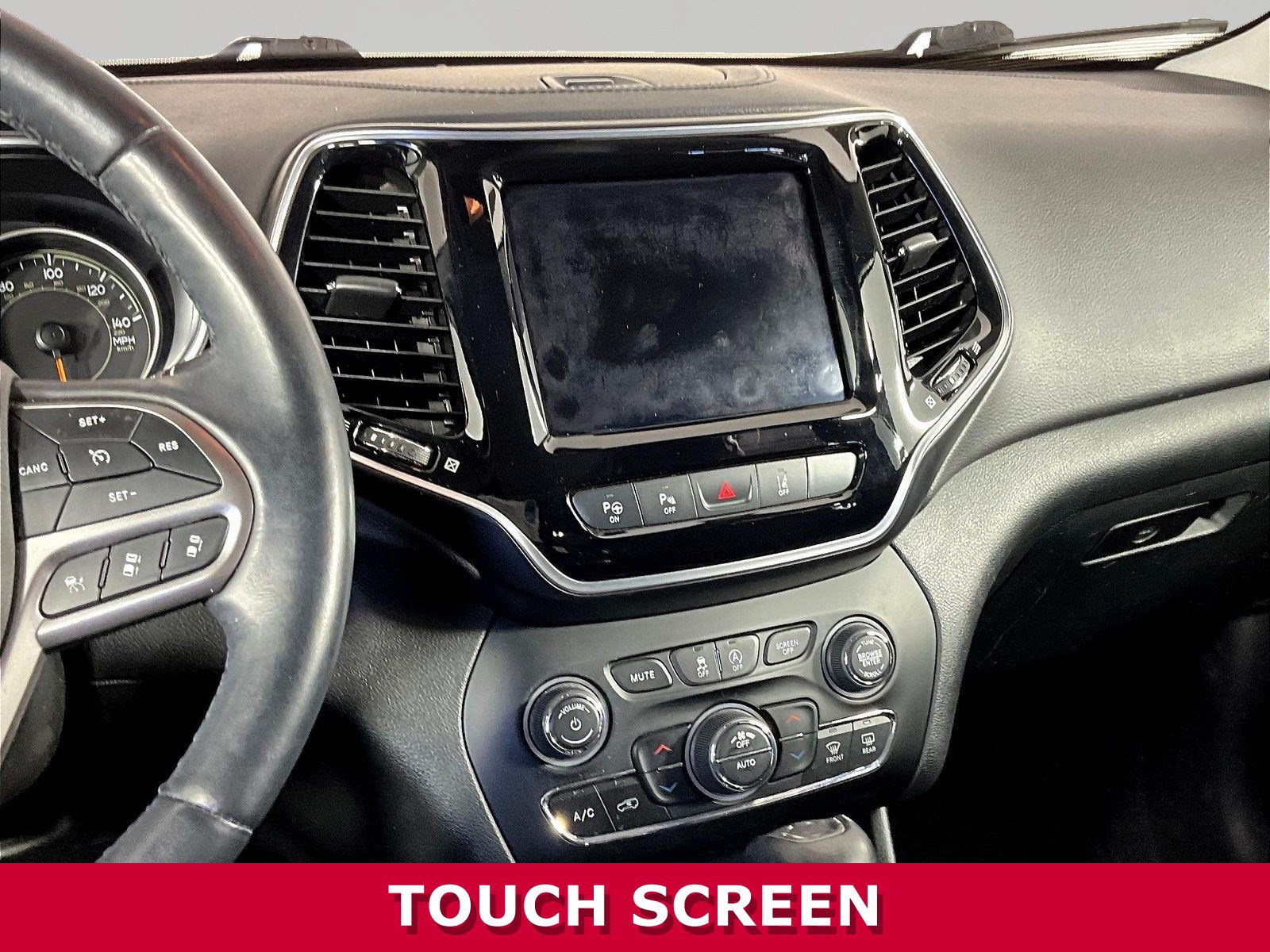 Used 2019 Jeep Cherokee Limited w/ Luxury Group AWD/4WD image 9
