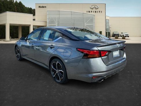 Used 2023 Nissan Altima 2.5 SR image 2