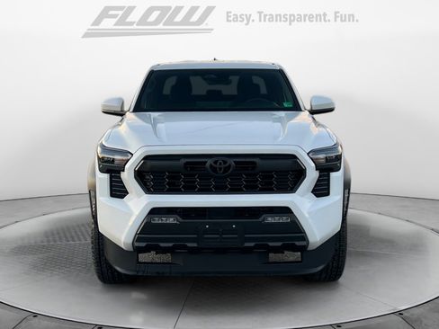 Used 2025 Toyota Tacoma TRD Off-Road image 3