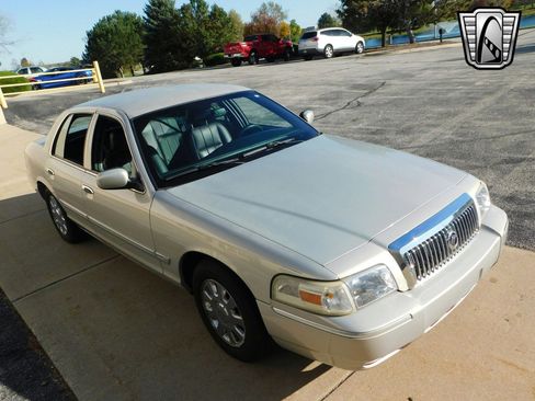Used 2008 Mercury Grand Marquis LS image 4