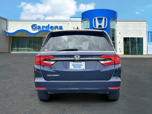 Certified 2023 Honda Odyssey EX-L image 5