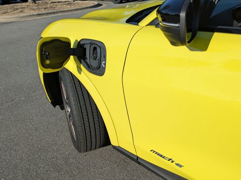 Certified 2025 Ford Mustang Mach-E Premium RWD image 12