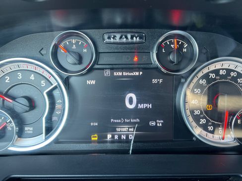 Used 2018 RAM 2500 Laramie AWD/4WD image 11